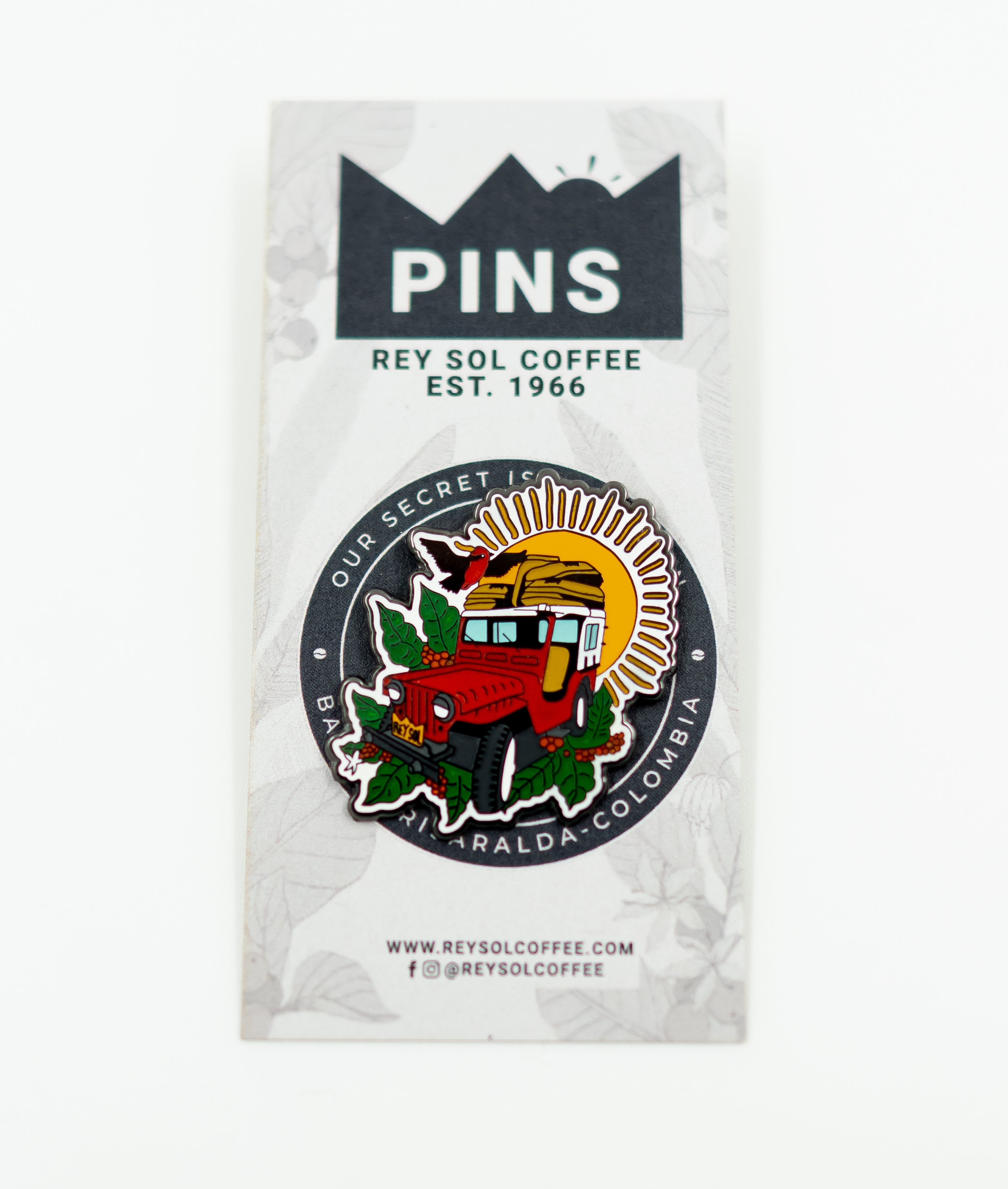 Authentic Colombian Willy's Pin